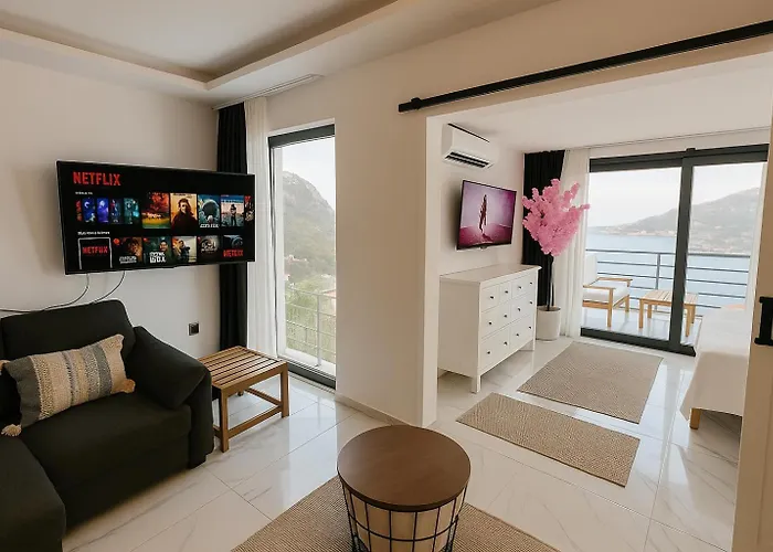 Sweet - Sea View With One Bedroom *