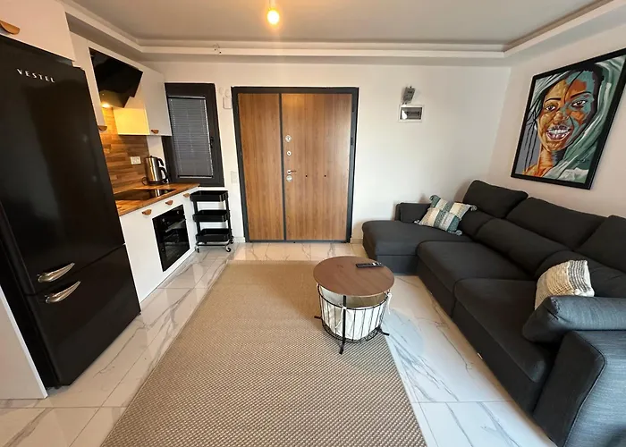 Sweet - Sea View With One Bedroom * تورونشْ