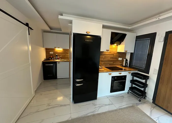 Sweet - Sea View With One Bedroom * تورونشْ