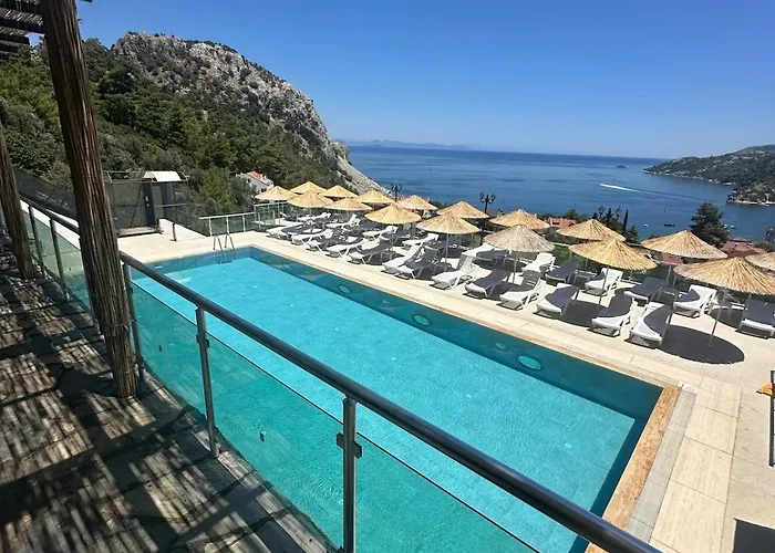 Sweet - Sea View With One Bedroom شقة تورونشْ